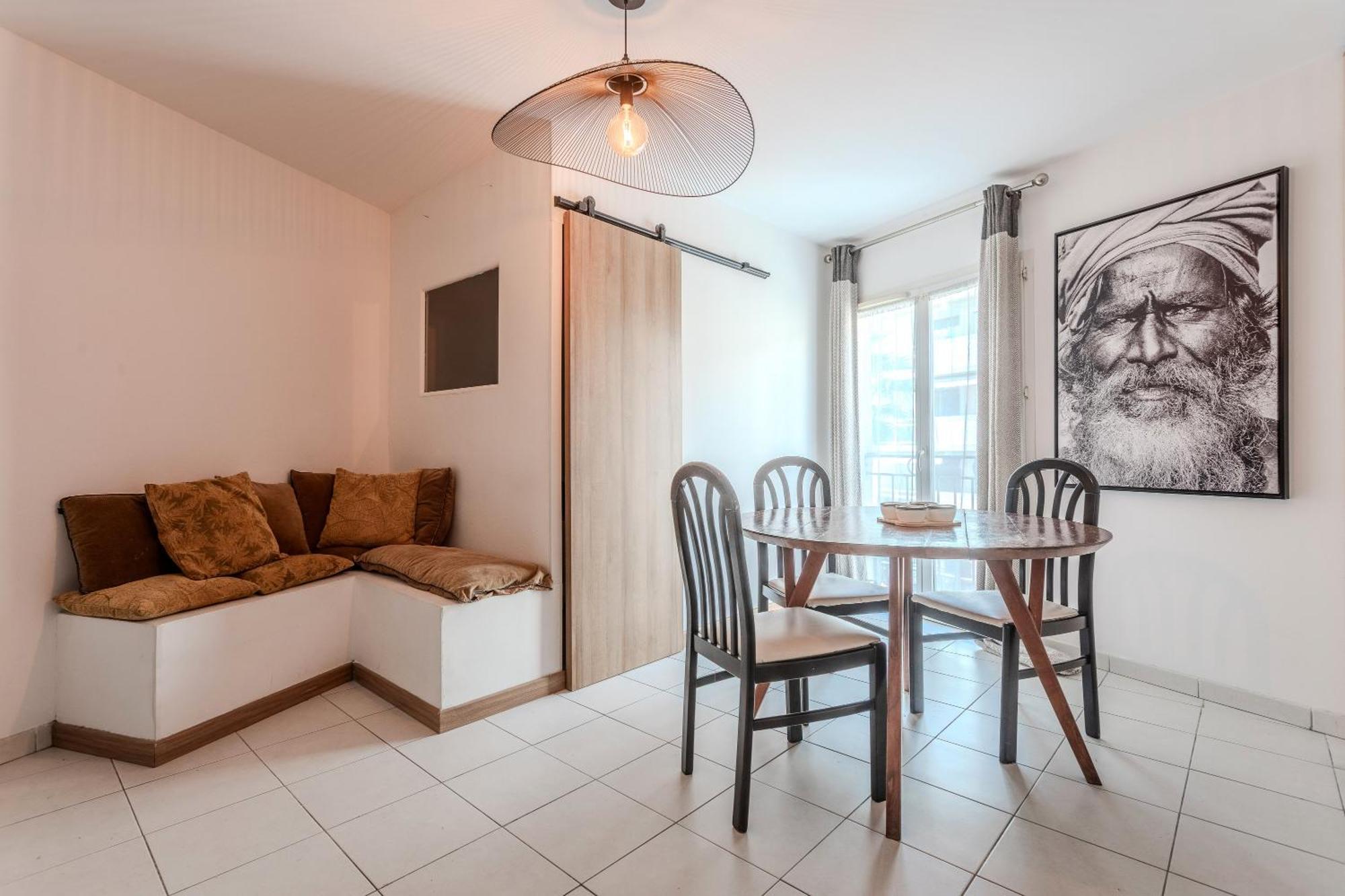 L'ensoleille A 100m De La Apartamento *